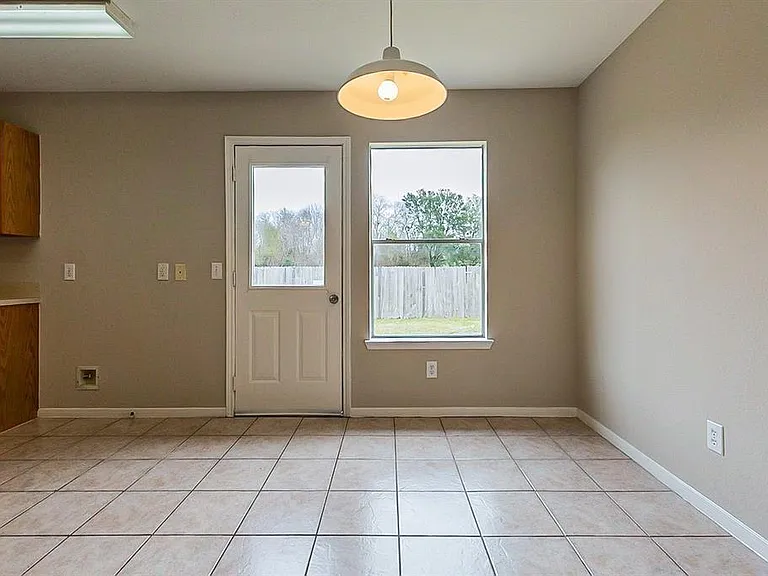 7143 Chickory Woods Ln — Photo 9