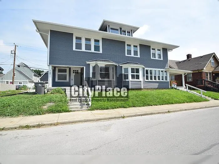 750 Cottage Ave — Photo 3
