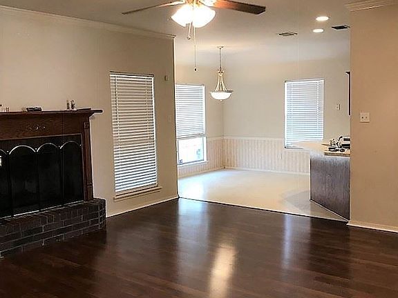 4th image of 7604 Redwood Ct