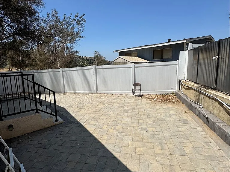10054 Barling St — Photo 21