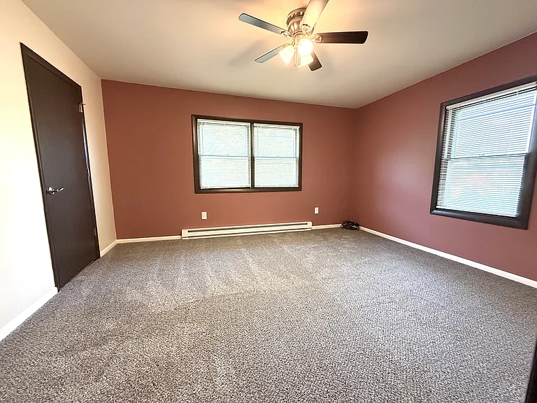 989 Main St #2 — Photo 9