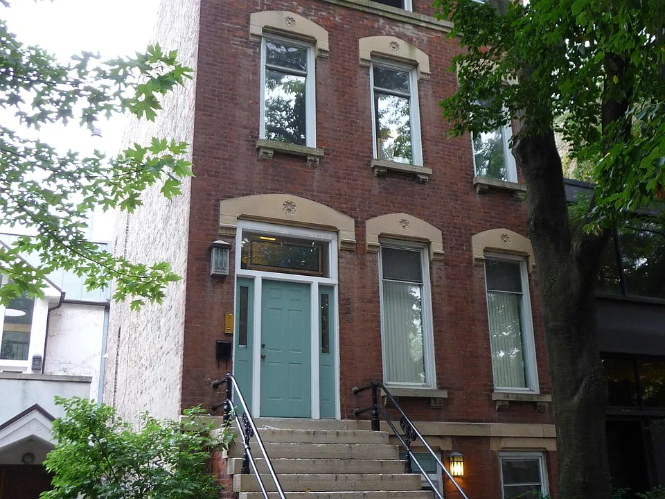 534 W Dickens Ave #3