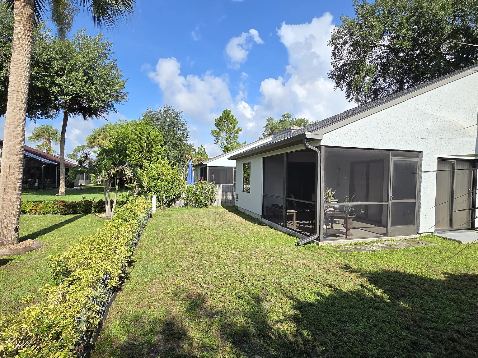 2 bed, 825 sqft, $2,300 — Photo 4