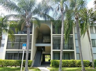 1113 Green Pine Boulevard #B3, West Palm Beach, FL 33409