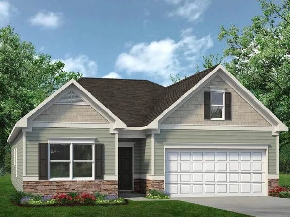 1621 Elk Run Dr, Fayetteville, NC 28312