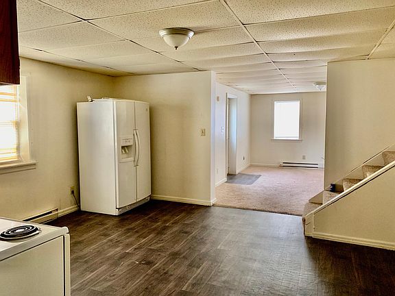 2nd image of 211 S 8th St #A