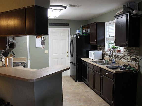 3rd image of 2217 Fulva Dr