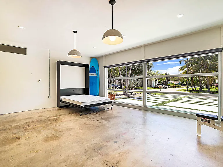 400 NW 6th Ave — Photo 31