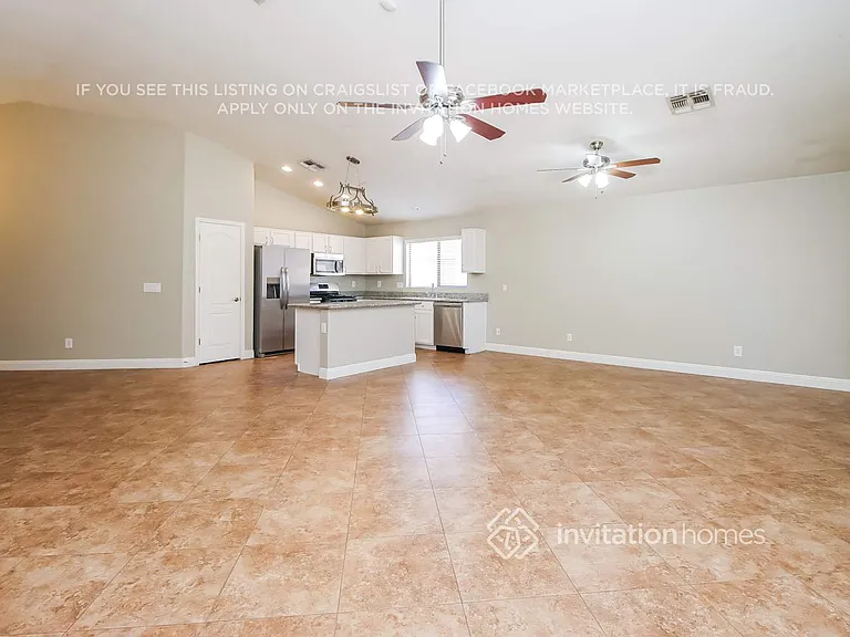 1400 E Vernoa St — Photo 3