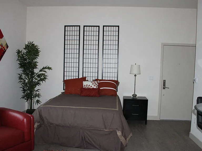 3630 Mentone Ave — Photo 23