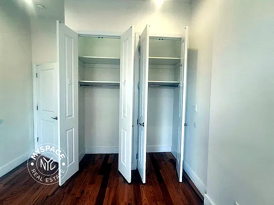 Rented by MySpaceNYC | media 5