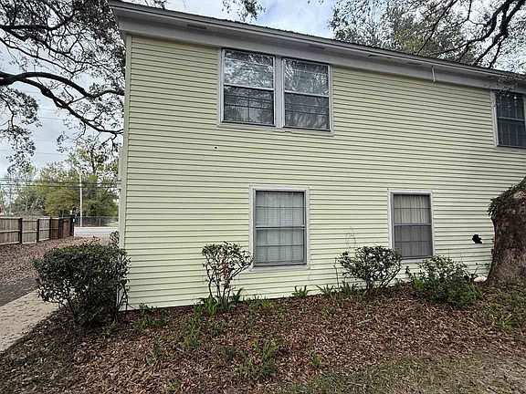 2nd image of 3351 Olive Rd #11C