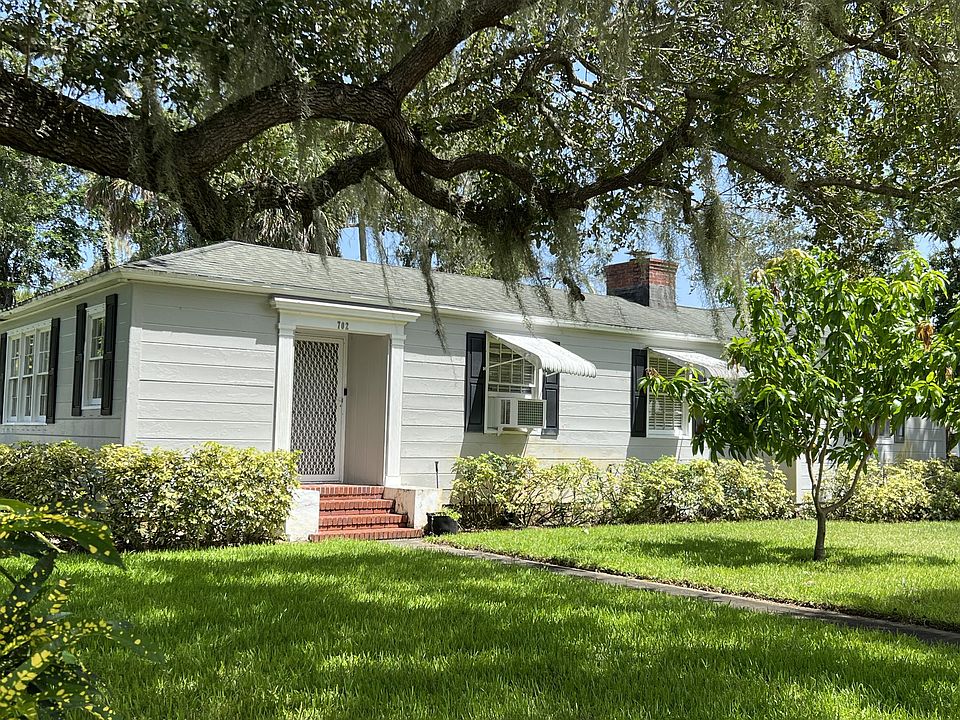 702 S 9th St, Fort Pierce, FL 34950 | Zillow