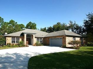 120 Lake Crescent Dr, Chuluota, FL 32766