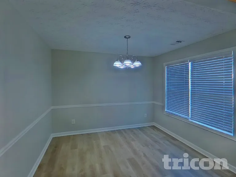 305 Little Creek Rd — Photo 3