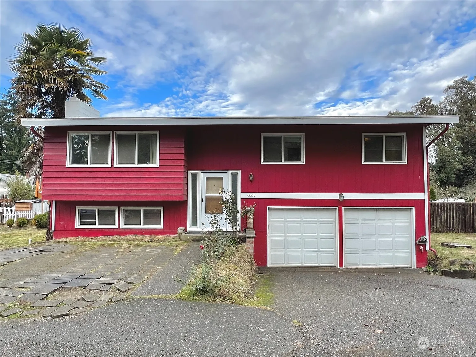 12230 10th Avenue S photo 1