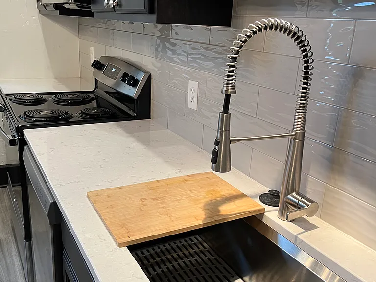 253 E 3rd St #7 — Photo 7