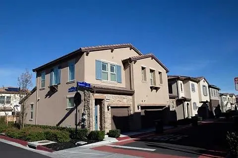 443 E Romero Ct — Photo 7