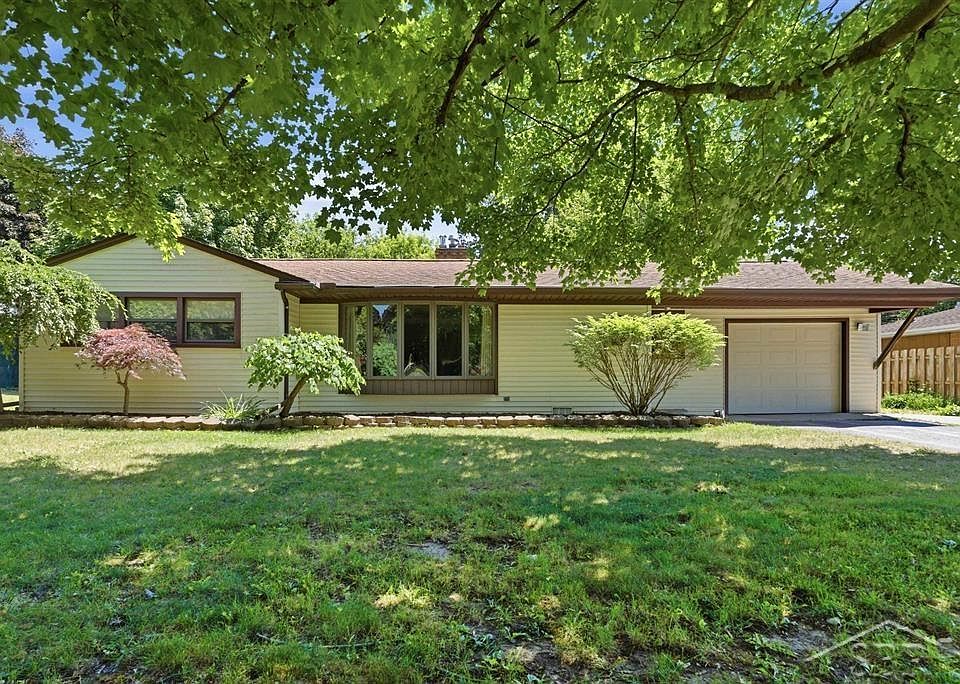 1st image of 1316 Rainbow Dr