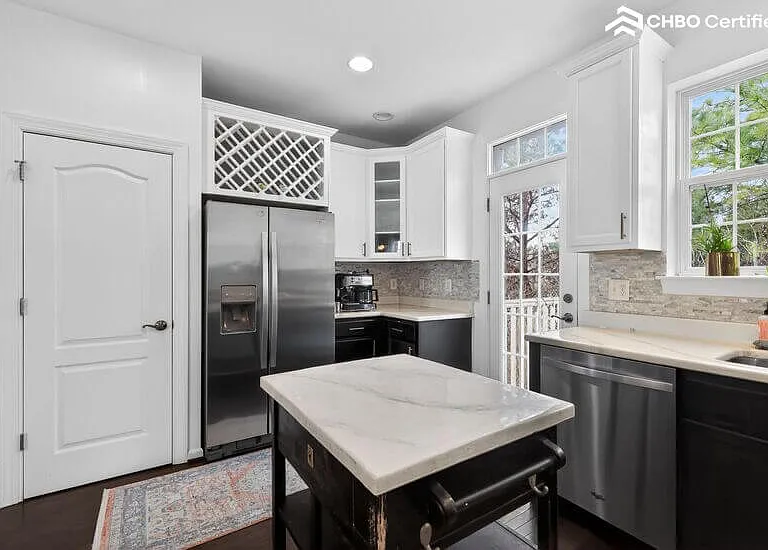 7450 Riding Meadow Way — Photo 16