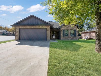 732 E Bullock St, Denison, TX, 75021