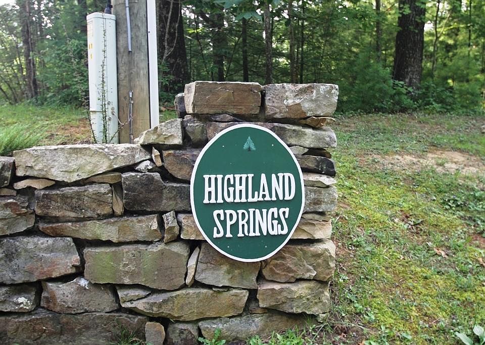 1st image of 3 Highland Cir