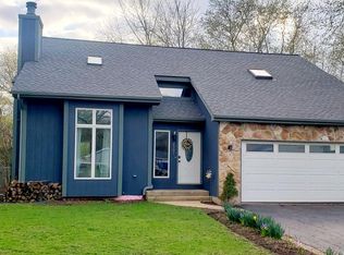 2307 Colby Dr, McHenry, IL 60050