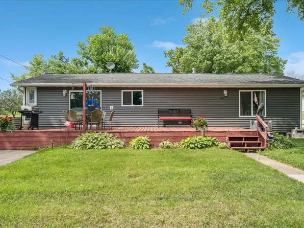 600 Franklin St, Delhi, IA 52223