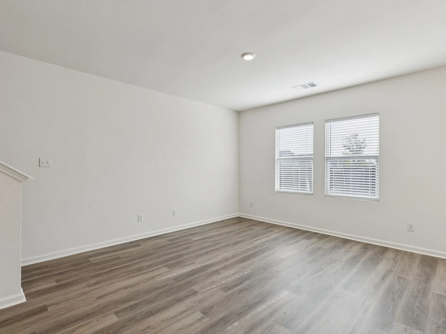 3 bed, 2.5 bath, 1826 sqft, $1,750 — Photo 4