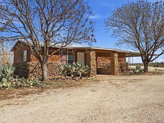 2nd image of 4075 W Lake Rd