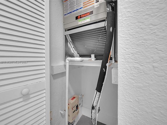 5th image of 3741 NW 20th Ave #0