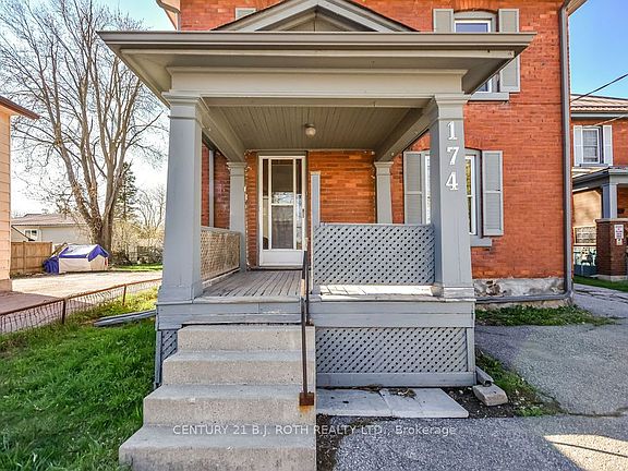 3rd image of 174 Barrie Rd