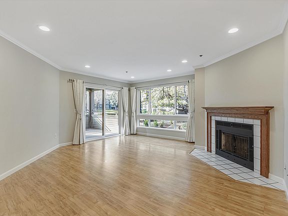 3rd image of 1271 Poplar Ave APT 110