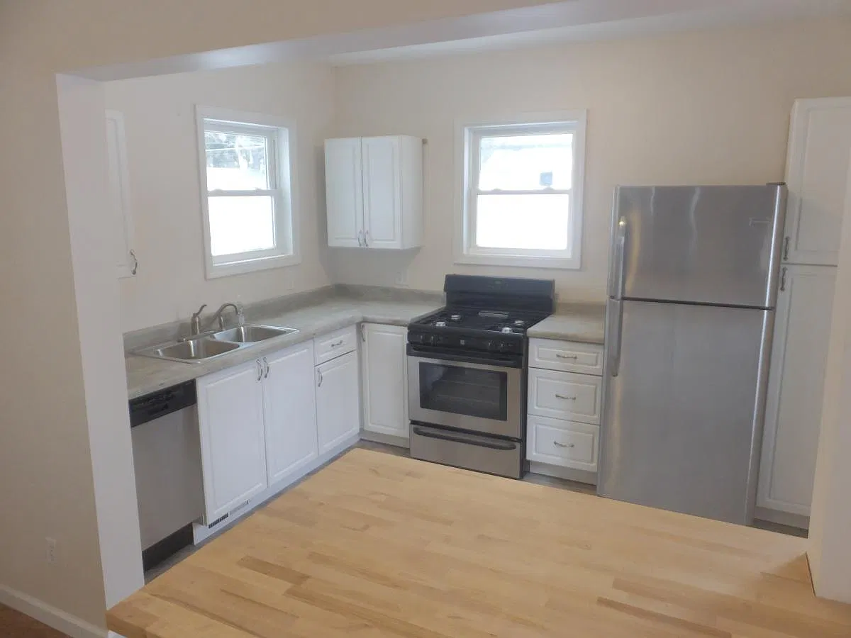 3 bed, 1380 sqft, $1,235 — Photo 4
