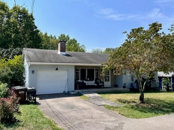 126 W Court St, Harrodsburg, KY 40330