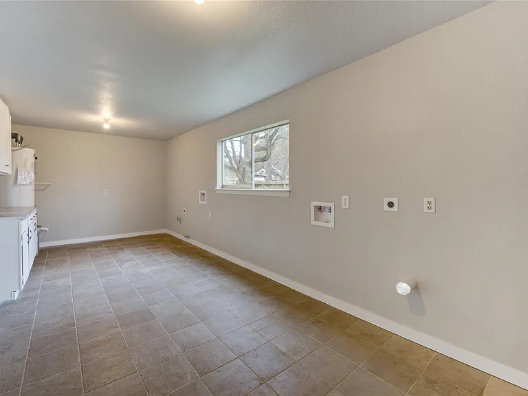 6603 1/2 Narcissus St — Photo 23