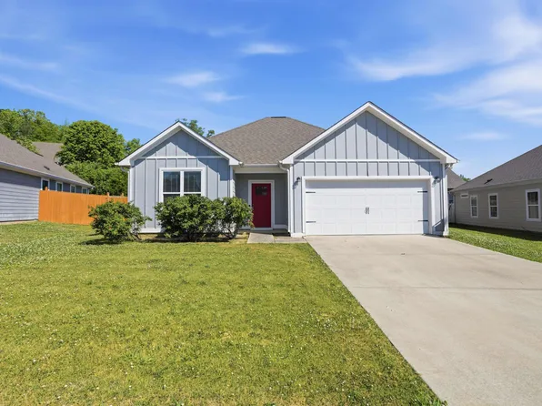 140 Ridgecrest Rd, Calera, AL 35040