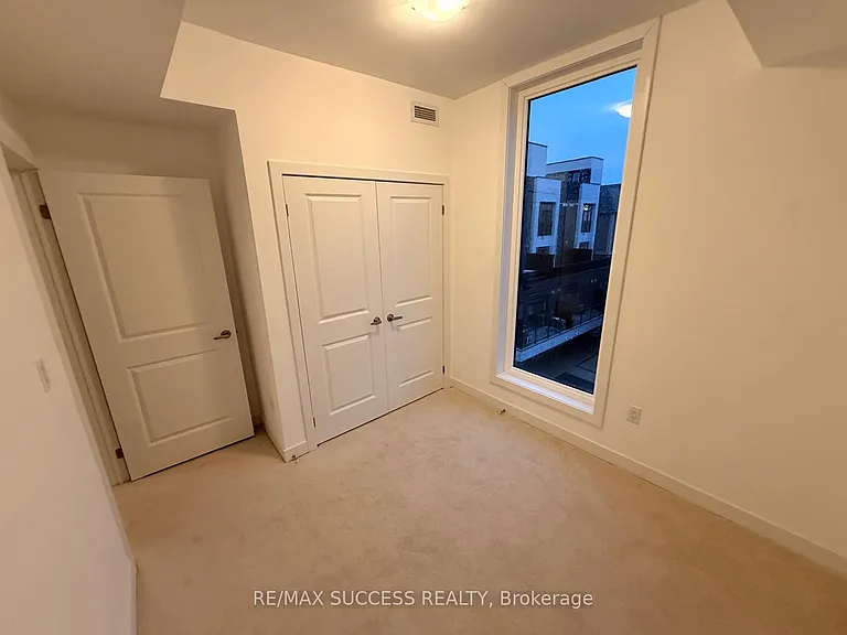 188 Angus Dr #18 — Photo 16
