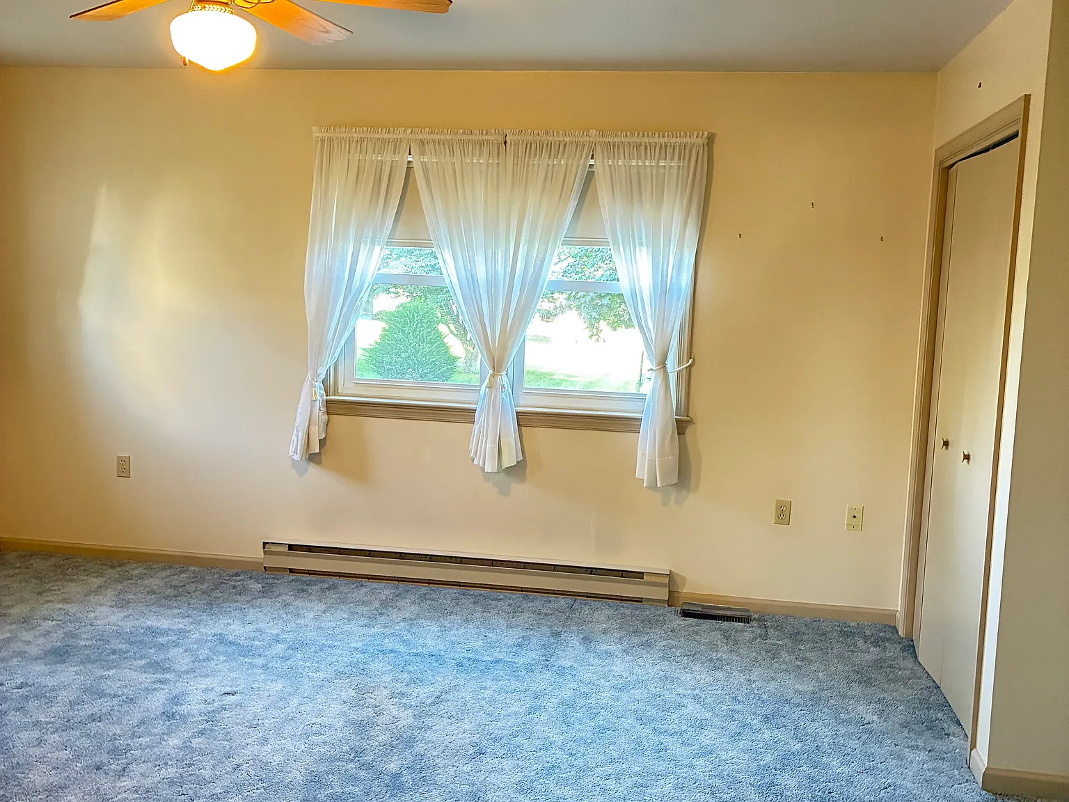 Studio, 368 sqft, $1,050 — Photo 3