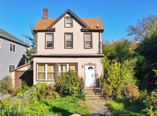 439 Clove Rd, Staten Island, NY 10310