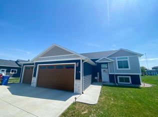 122 Lindsay Dr, Aurora, SD 57002