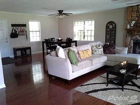 1st image of 4832 Jennifer Ln