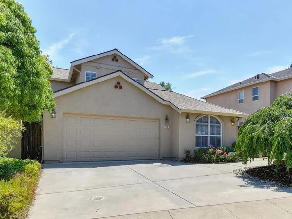 512 Sawka Dr, Auburn, CA 95603