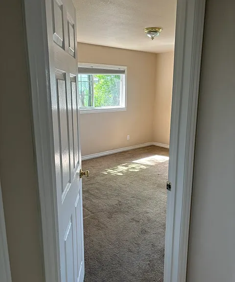 2724 Argyll Ave — Photo 6