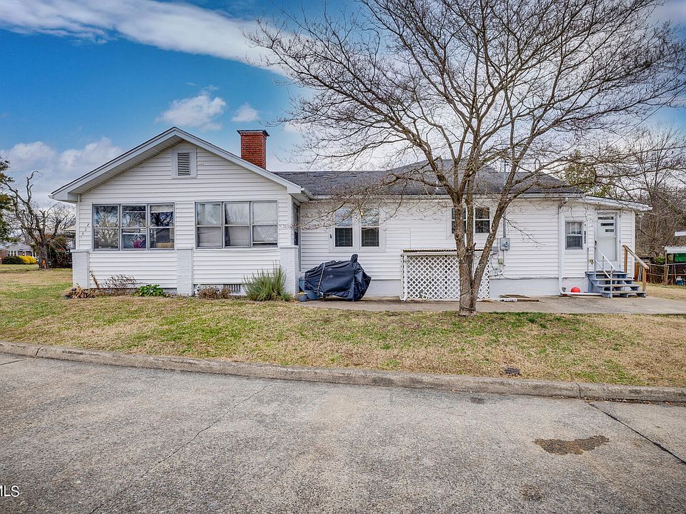 1st image of 1628 Woodside Dr