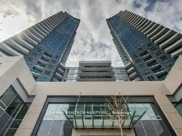 7161 Yonge St, Markham, ON
