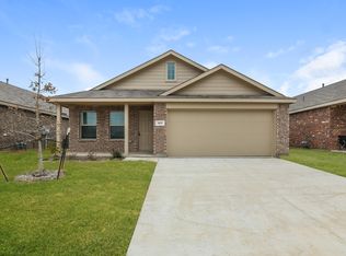 903 Lady Bird St, Ennis, TX 75119