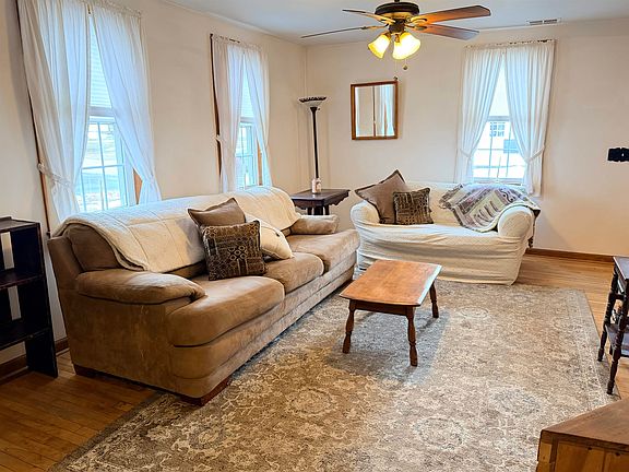 4th image of 9 Rogers Street