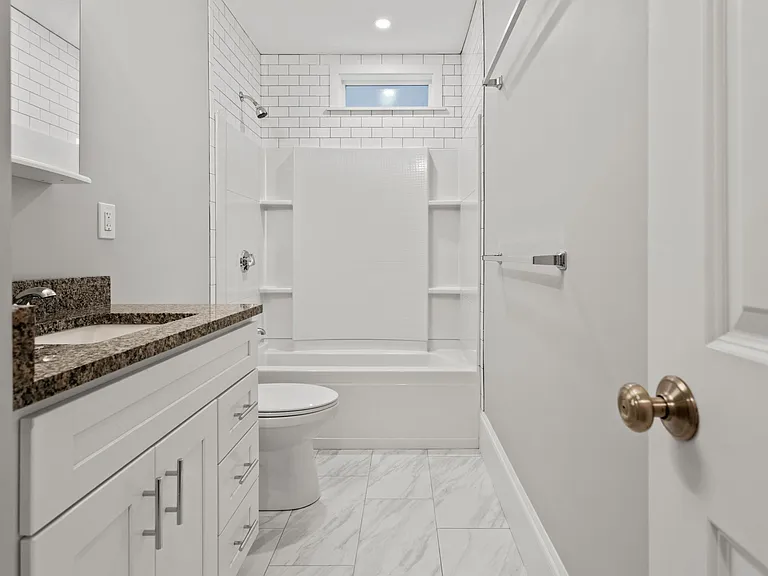 16 Clifton St #3 — Photo 12