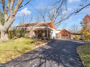 9 Woodsville Rd, Hopewell, NJ 08525